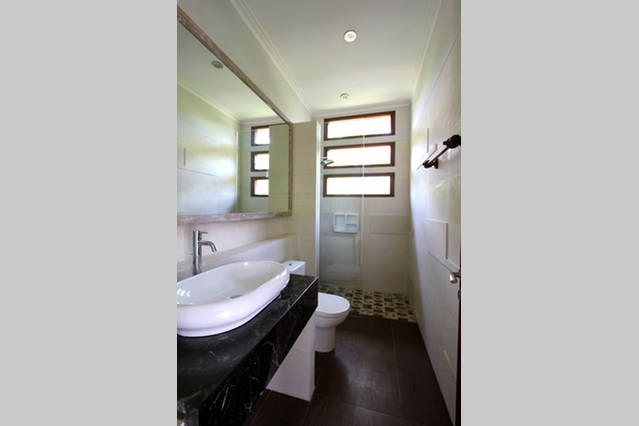 Guest house bathroom